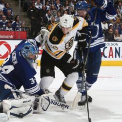 Bruins vs maple leafs